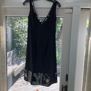 Women’s Piazza Sempione silky shift black dress. Size 38-42.